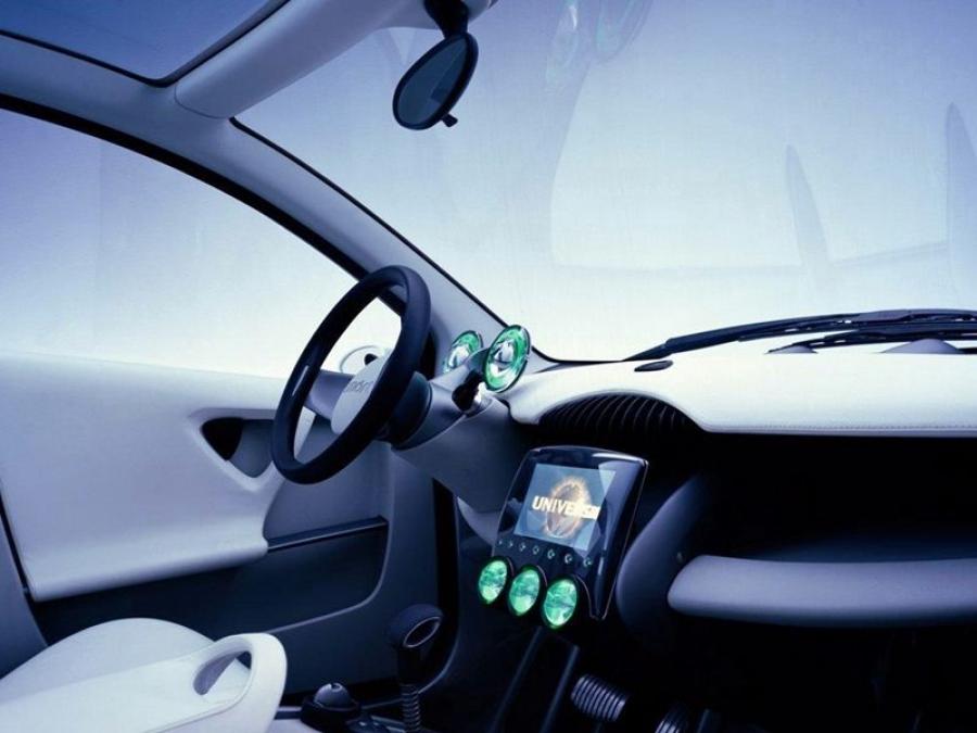  Smart Tridion 4 Concept 2001 года  (фото 4 из 4)